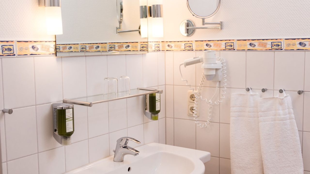 helles Badezimmer helles Badezimmer